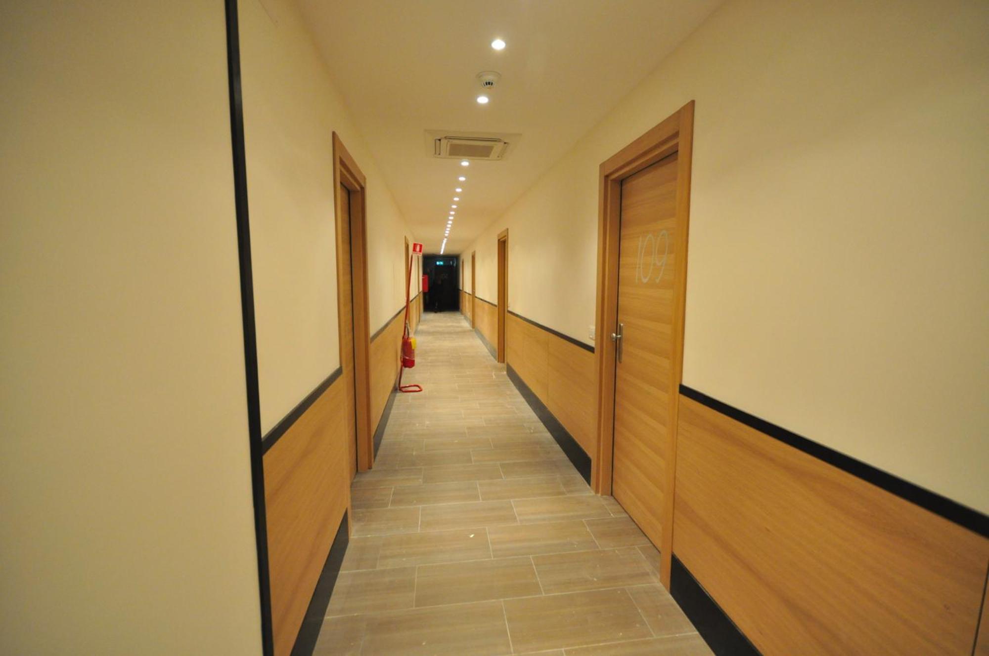 โรงแรม 325 ตอร์ แวร์กาตา โรม ภายนอก รูปภาพ