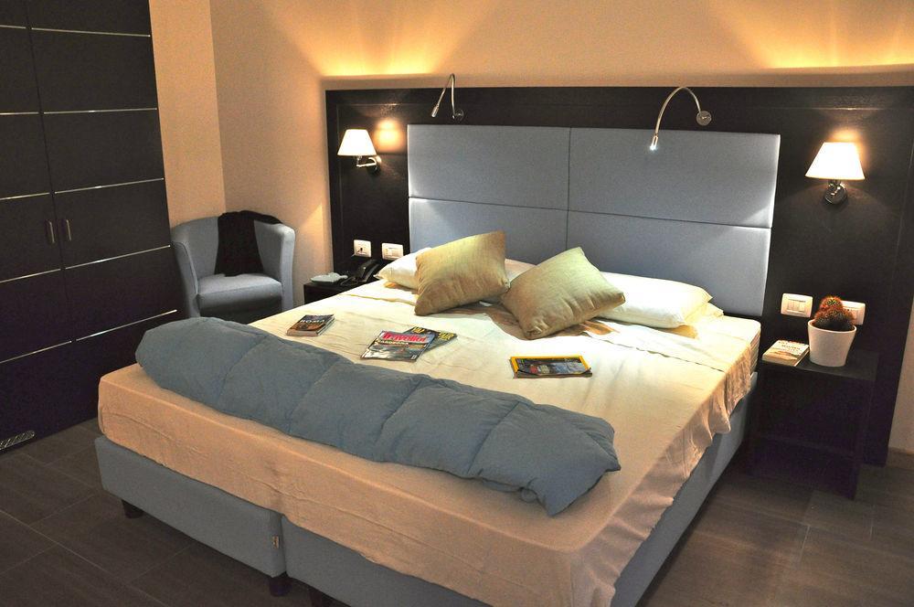 โรงแรม 325 ตอร์ แวร์กาตา โรม ภายนอก รูปภาพ
